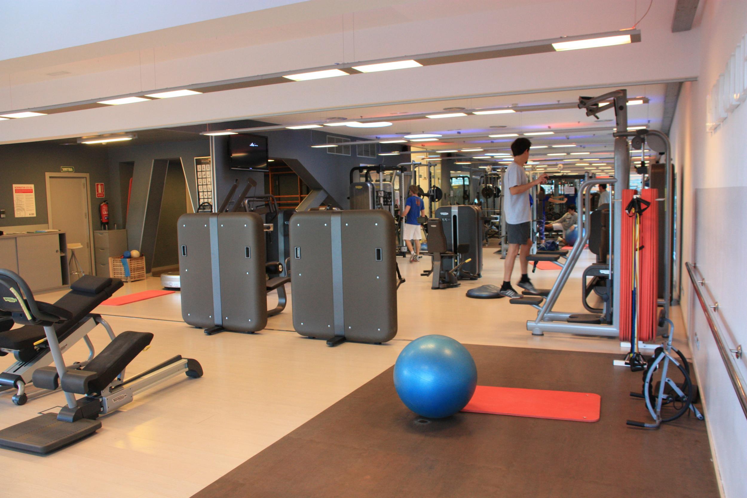 Millores a la Sala de Fitness Reial Club de Tennis Barcelona