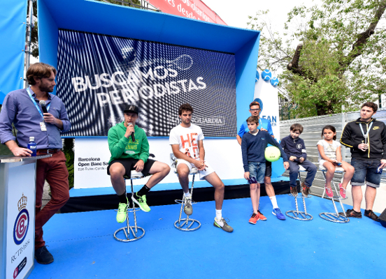 Entrevistas de niños a tenistas en el Fan Corner Entrevistas de niños a tenistas en el Fan Corner
