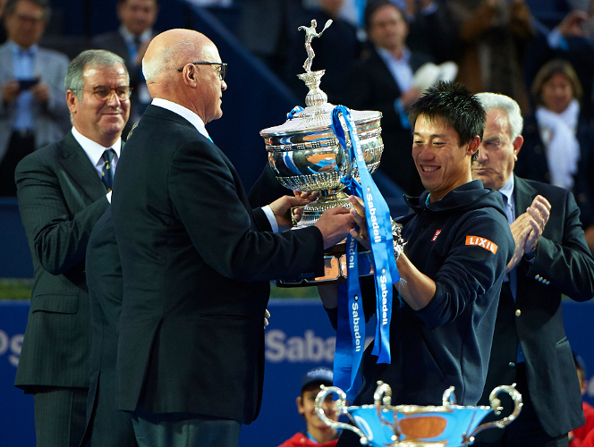 Nishikori revalida su título en Barcelona Nishikori revalida su título en Barcelona