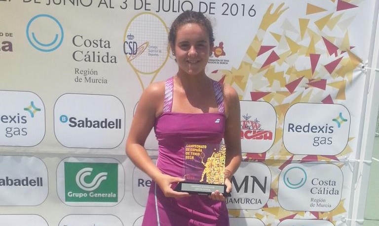 Emma Sánchez, la mejor tenista alevín de España
