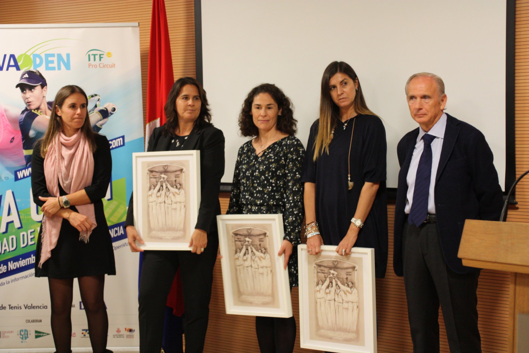 Homenaje al 1r equipo campeón de la Fed Cup