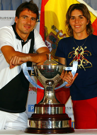 Martínez i Robredo guanyen la Copa Hopman Martínez i Robredo guanyen la Copa Hopman