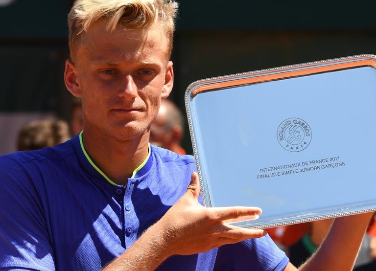 Título en dobles y final individual para Nicola Kuhn en Roland Garros jr Título en dobles y final individual para Nicola Kuhn en Roland Garros jr