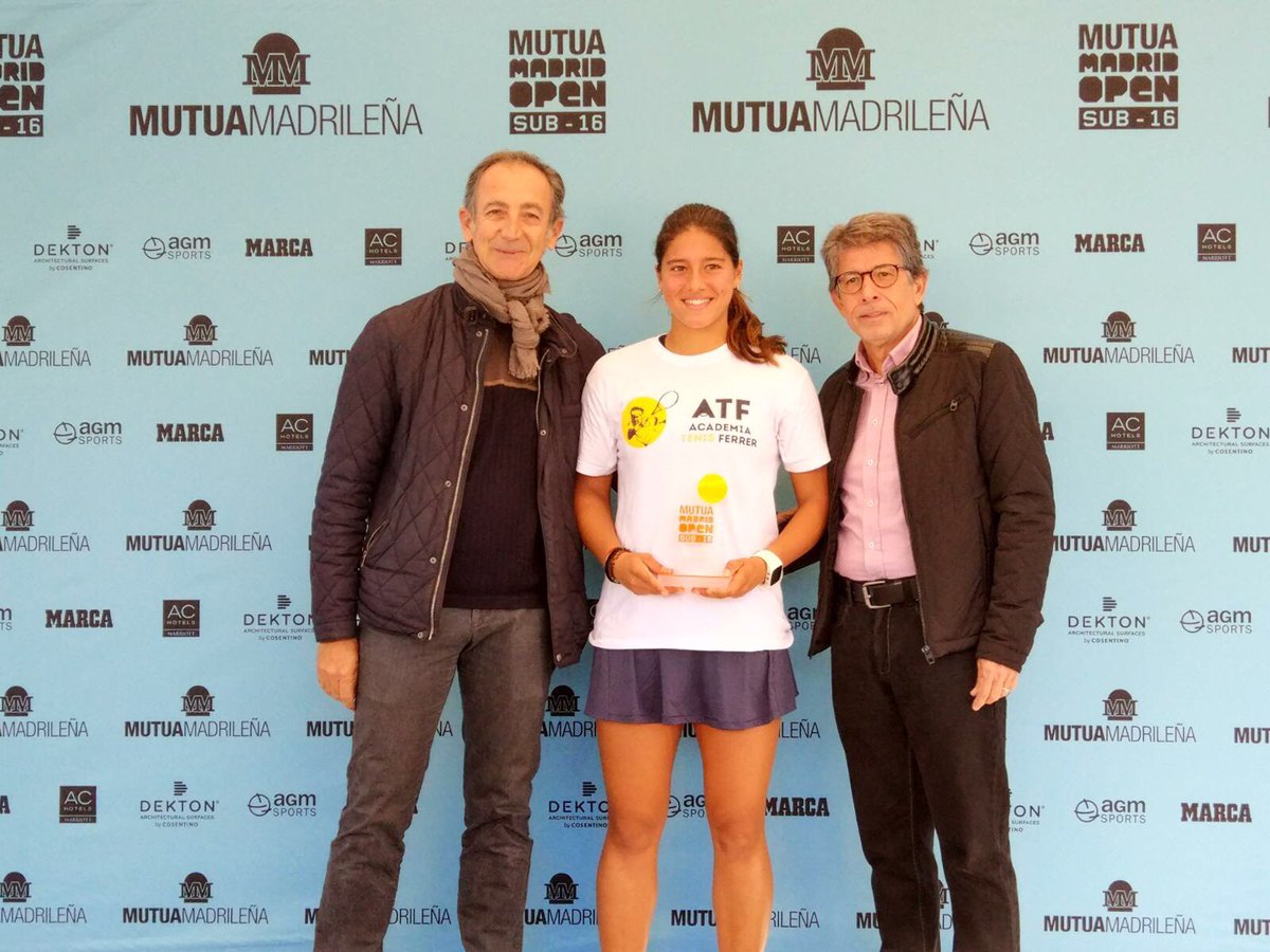 Jessica Bouzas, campeona del Mutua Madrid Open Sub 16 de Murcia Jessica Bouzas, campeona del Mutua Madrid Open Sub 16 de Murcia