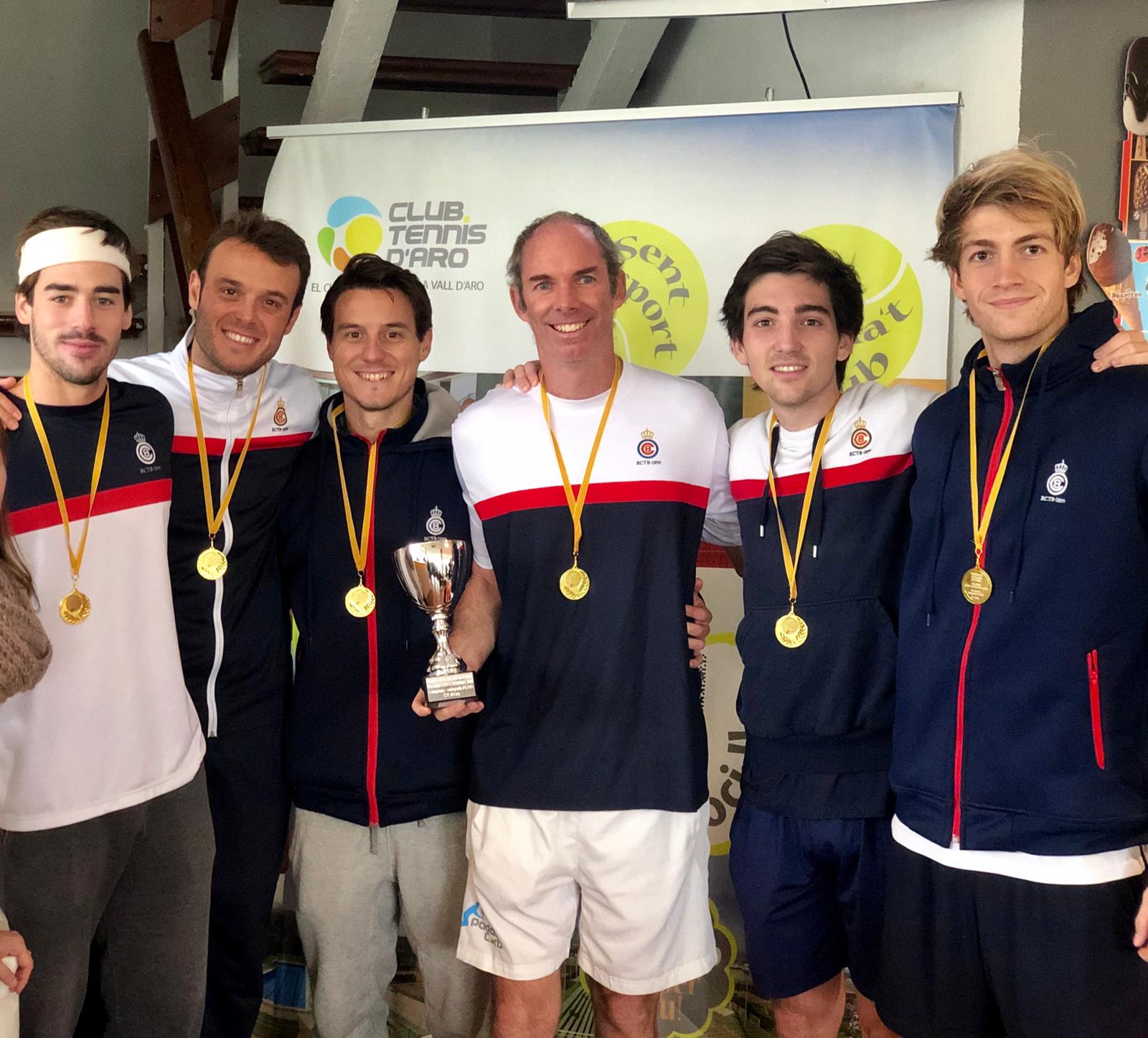 El equipo de pádel del RCTB-1899, campeón de la Copa Cataluña Plata 2018 El equipo de pádel del RCTB-1899, campeón de la Copa Cataluña Plata 2018