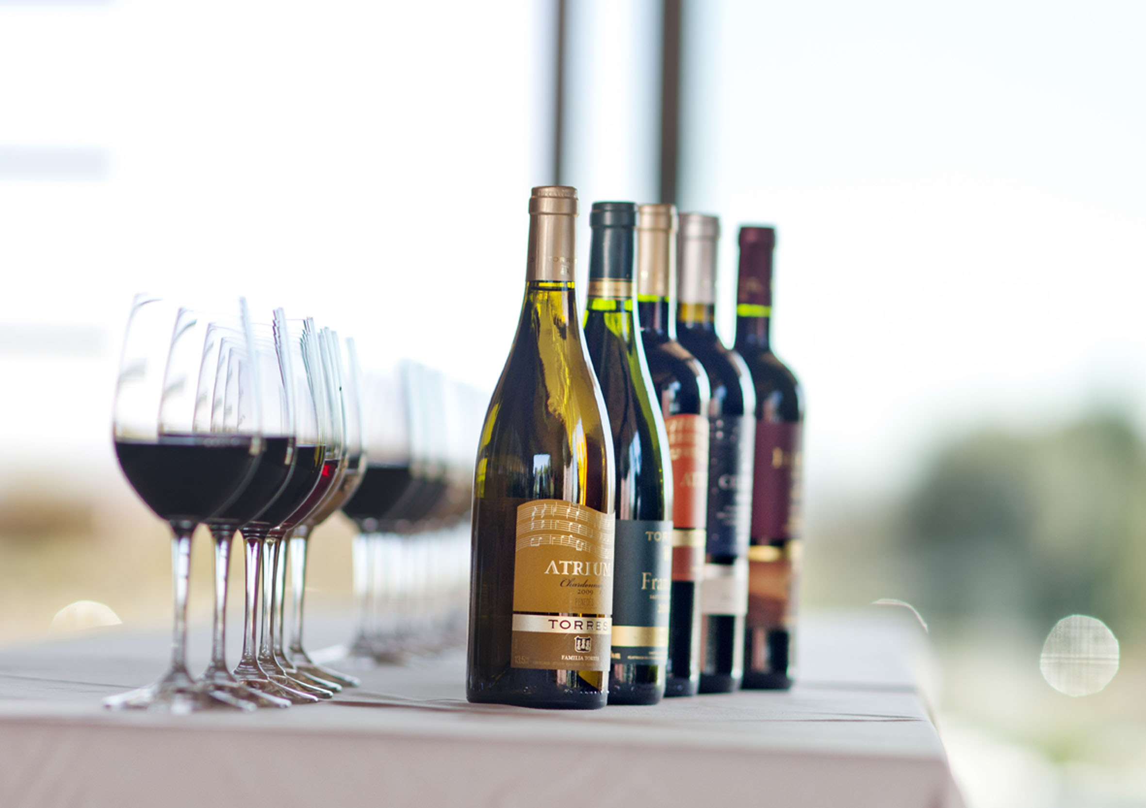 Ven el jueves 20 a la Cata de vinos con cena maridaje Ven el jueves 20 a la Cata de vinos con cena maridaje