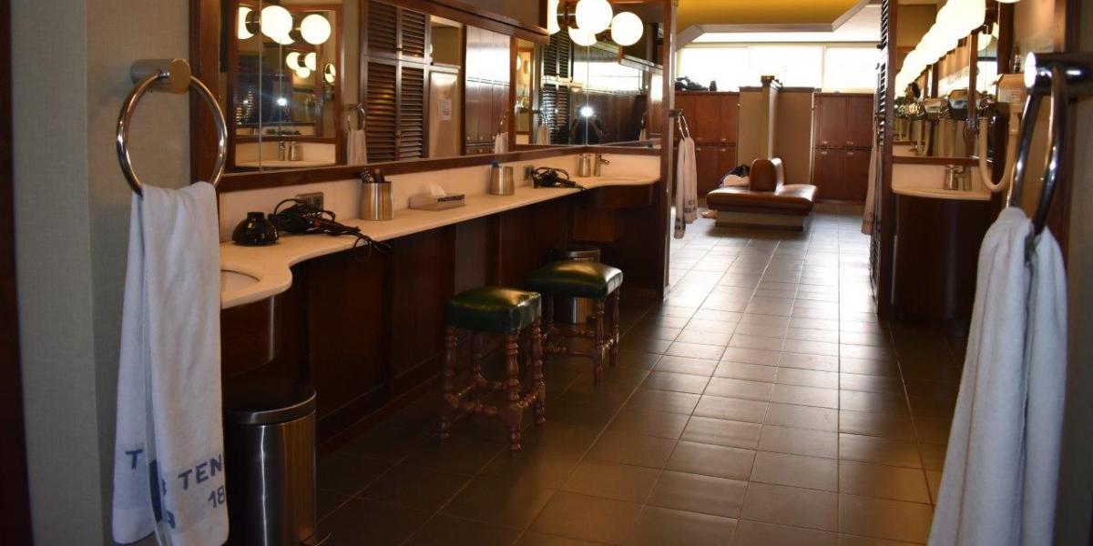 Vestuario femenino Vestuario femenino