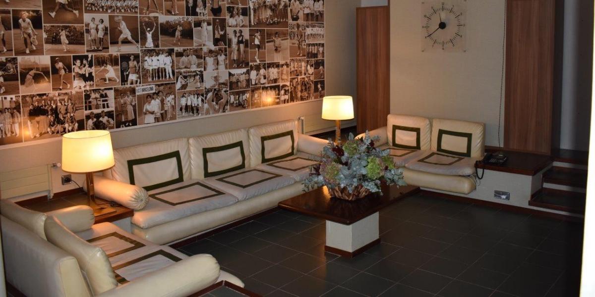 Vestuario femenino Vestuario femenino