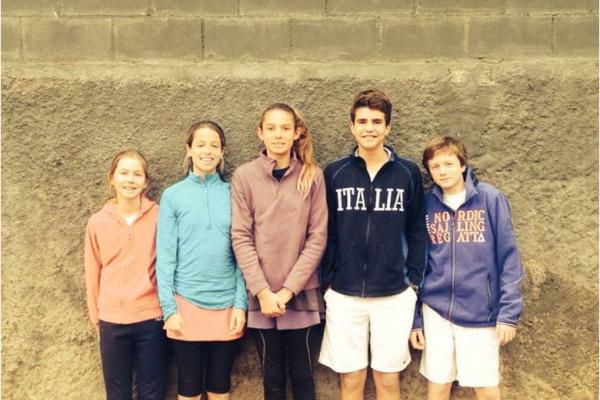 27 niños del RCTB participan en el Nike Junior Tour