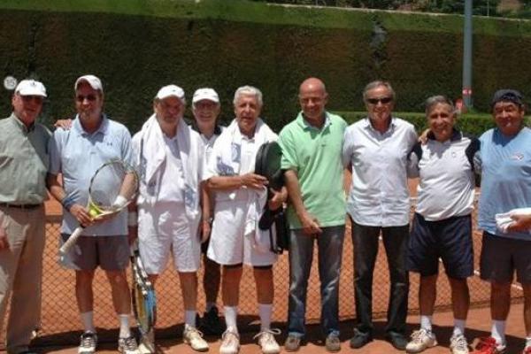 El equipo Senior +60 cae en semis del Cto de España