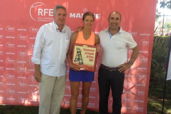 Armet, Campeona de España por partida doble