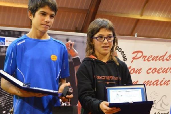 Alcaraz guanya el torneig aleví de Gradignan