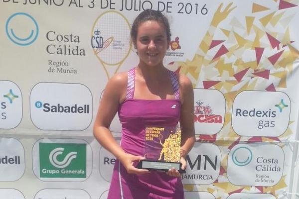 Emma Sánchez, la mejor tenista alevín de España