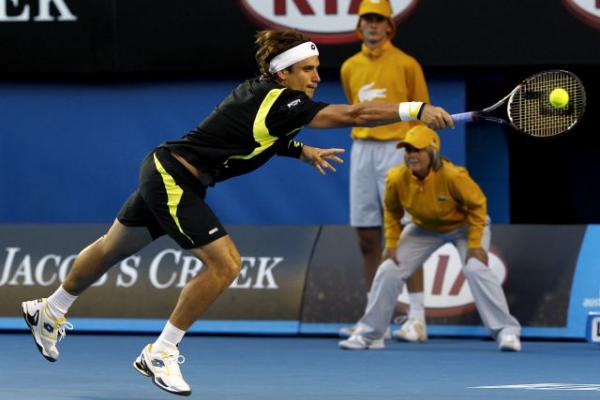 Ferrer elimina a un Nadal con problemas físicos