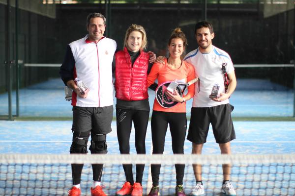 Gran ambiente en el Torneo de Pádel Mixto RCTB-1899