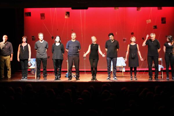 Más de 200 personas disfrutaron de la obra de teatro del RCTB-1899
