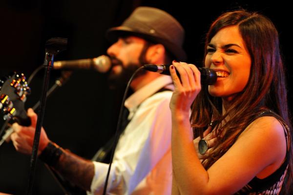 Disfruta del concierto de Sara Pi el 13 de julio