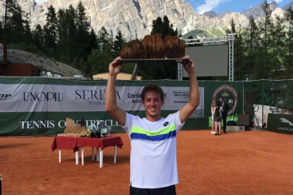 Roberto Carballés, campeón del ATP Challenger de Cortina D’Ampezzo