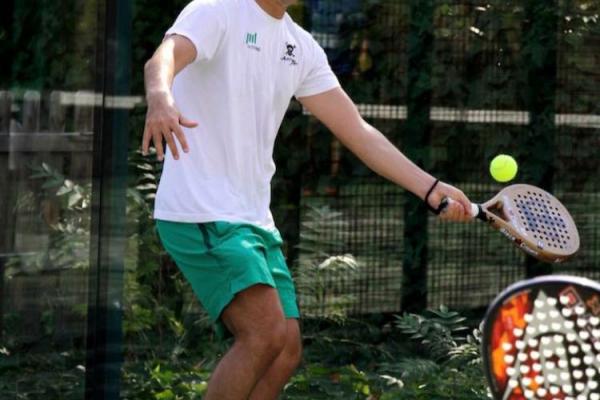 Arturo Constantí i Alfonso Fernández, campions de 2a cat. del Circuit de Pàdel Adeslas