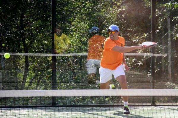 Arturo Constantí i Alfonso Fernández, campions de 2a cat. del Circuit de Pàdel Adeslas