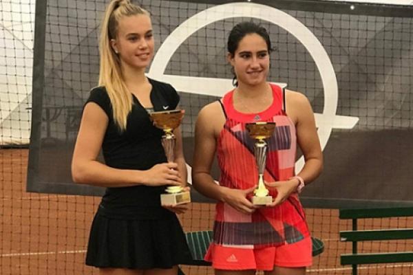 Carlota Martínez logra su tercera final júnior del año