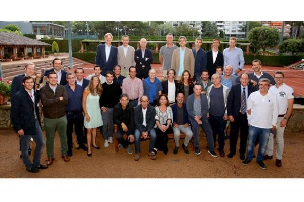 La Pool despide la temporada con una cena en el RCTB-1899 