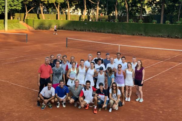 Encuentro amistoso con The Queen’s Club en el RCTB-1899