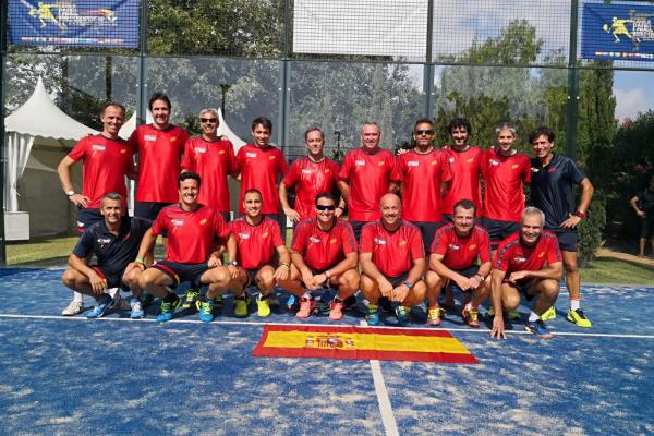 Enric Sanmartí, Marta Cano y Ninoska Souto, campeones del Mundo de Veteranos de pádel