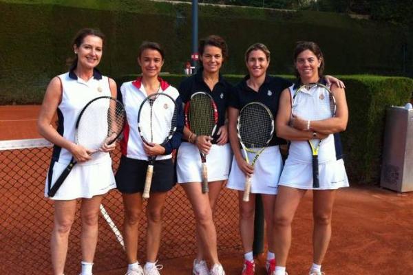 El equipo +25 femenino gana la Lliga Catalana