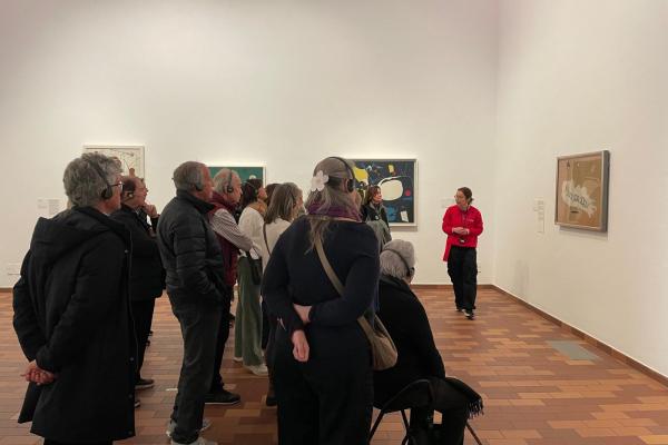 25 socios visitan la exposición Miró y los Estados Unidos