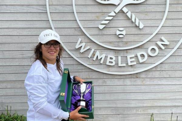 Ane Mintegi fa història en guanyar Wimbledon Jr