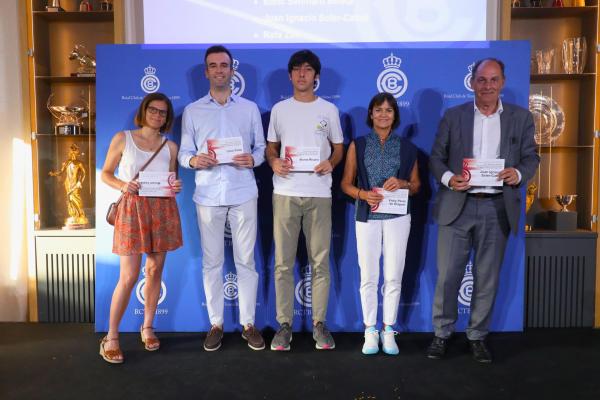 Los equipos seniors del Club reciben un merecido reconocimiento por sus éxitos de 2024