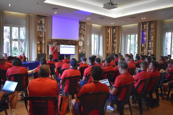 Els tècnics de l'RCTB-1899 posen a punt la nova temporada amb una setmana de formació