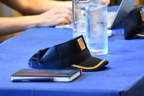 El Mossos d’Esquadra imparteixen una xerrada alertant dels diversos tipus de violència a l’esport i els protocols d’actuació