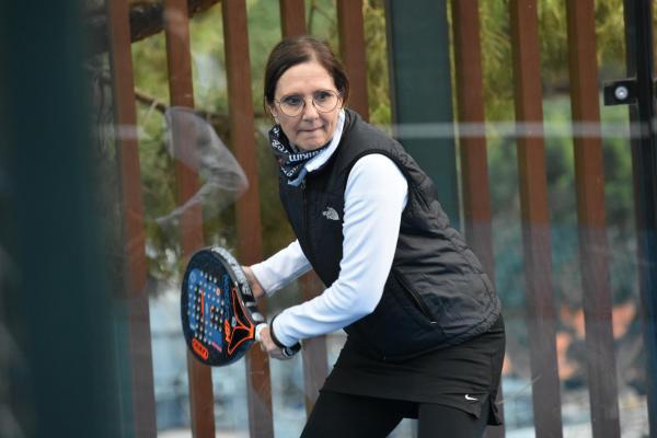 En el día Internacional de la Mujer se celebró la americana femenina de pádel