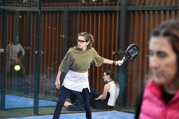 En el día Internacional de la Mujer se celebró la americana femenina de pádel