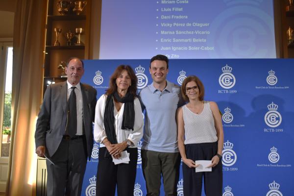 El Club fa un merescut reconeixement als equips sèniors de tennis i pàdel campions i finalistes del 2023