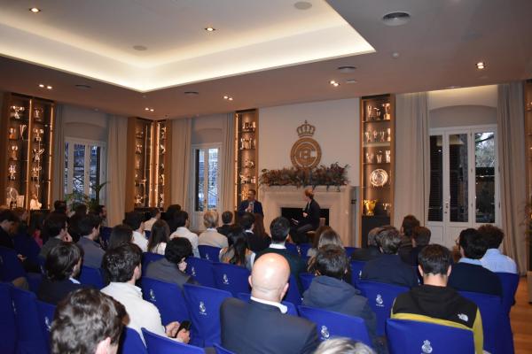 Multitudinari Inspirational Talks amb Enrique Tomás