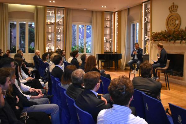 Multitudinari Inspirational Talks amb Enrique Tomás
