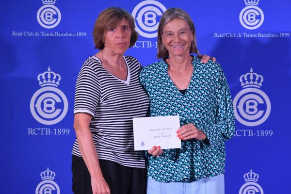 Els equips sèniors del Club reben un merescut reconeixement pels seus èxits del 2025