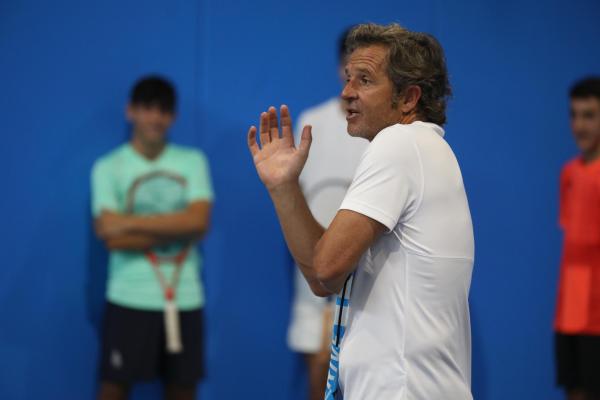 Els tècnics de l’Escola de Tennis es preparen per iniciar el nou curs amb diverses formacions