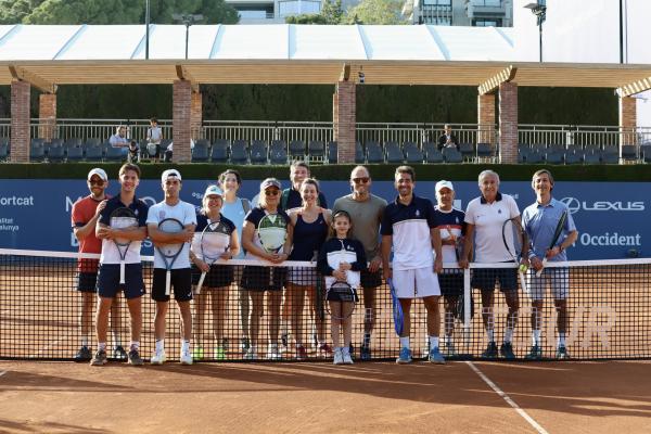 Els socis/es celebren el "Dia del Soci/a" abans de l'inici del Barcelona Open Banc Sabadell