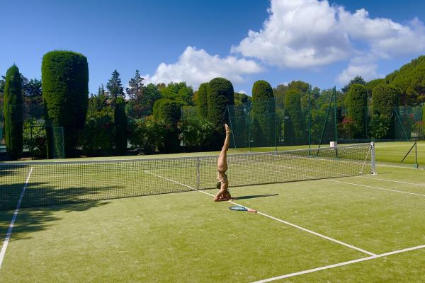 Autora: Mika Kathy Nielsen | Títol obra: Tennis St. Tropez | Categoria: Esportiva