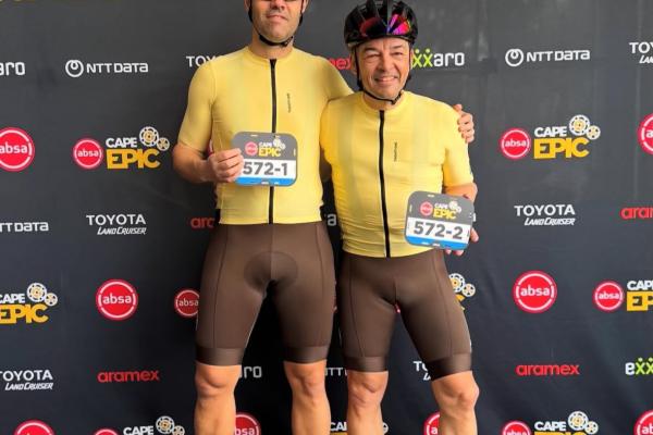Tres socis de l'RCTB-1899 completen la Cape Epic