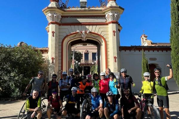 Bon ambient a la sortida en bicicleta de muntanya pel Garraf