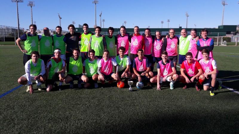 Vine a jugar el partit de futbol XIII Memorial Salvador Vidal a la Ciutat Esportiva del Barça