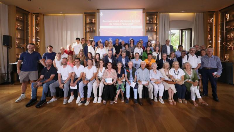 Els equips sèniors del Club reben un merescut reconeixement pels seus èxits del 2024