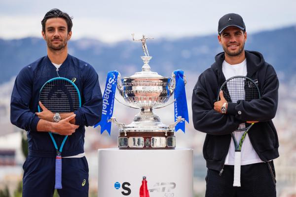 La Fundació Tennis Barcelona et dona la possibilitat de guanyar la raqueta del campió!