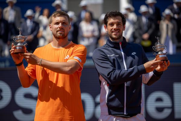 Julian Cash i Lloyd Glasspool compleixen amb el seu favoritisme per a convertir-se en campions de dobles